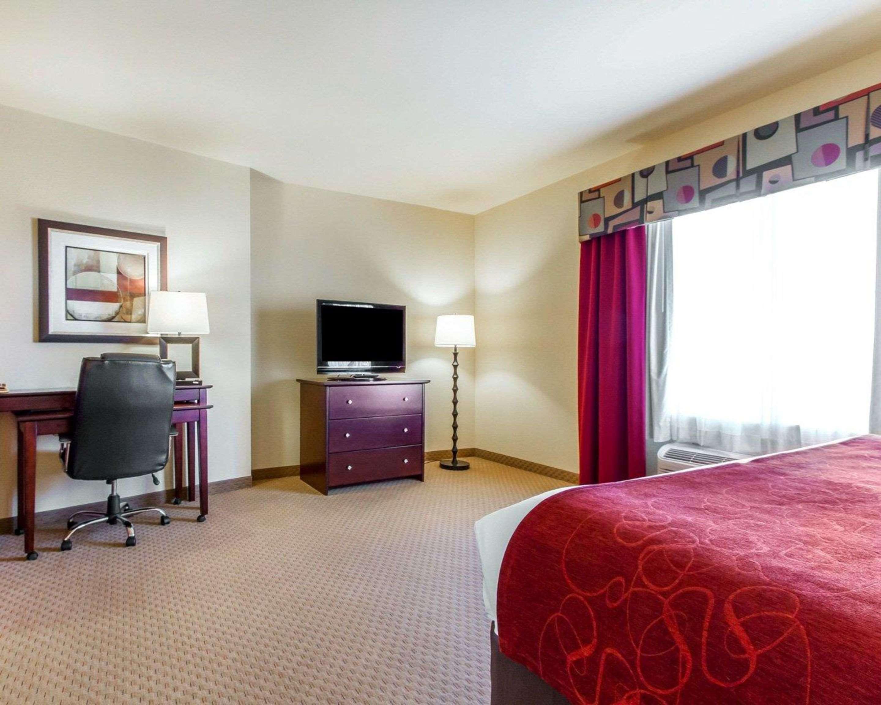 คอมฟอร์ต สวีท ฟลอเรนซ์ โชลแอเรีย Hotel ภายนอก รูปภาพ