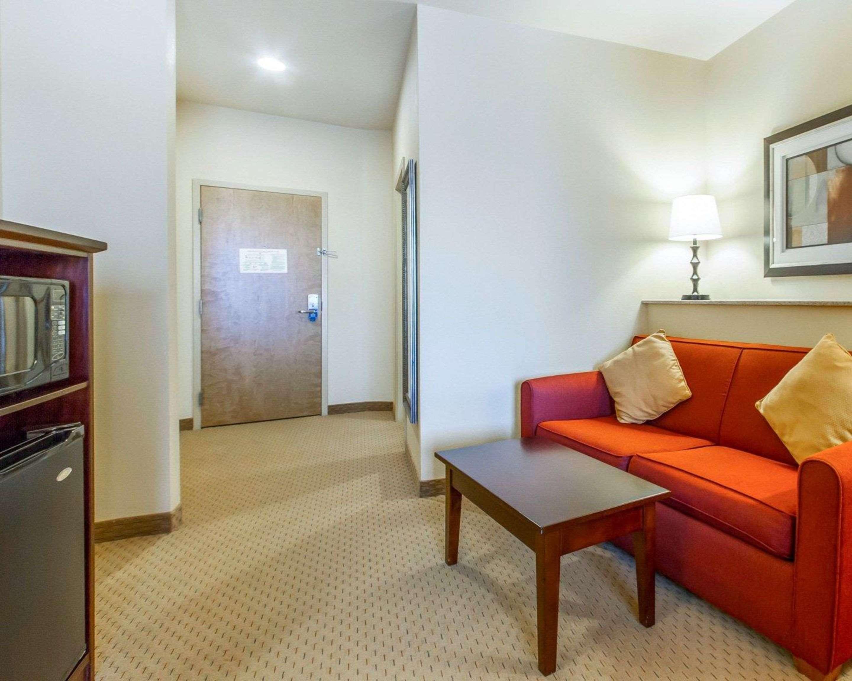 คอมฟอร์ต สวีท ฟลอเรนซ์ โชลแอเรีย Hotel ภายนอก รูปภาพ